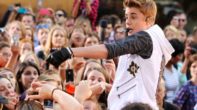 People Justin Bieber_Pata(1).jpg